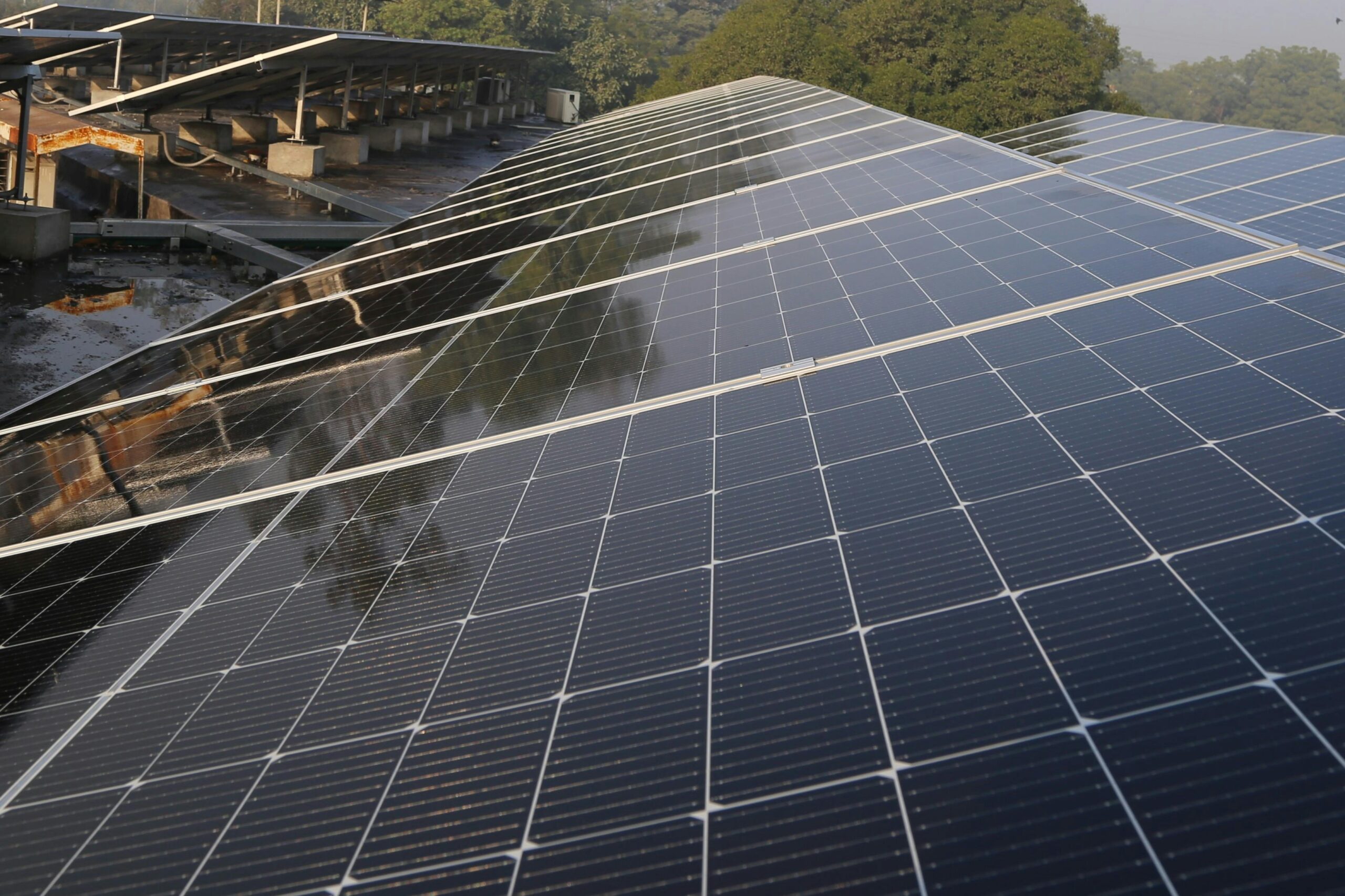 Solar Panel Efficiency Comparison in Pakistan